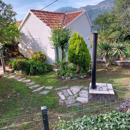 Holiday Home Sunrise Gruda Luaran gambar
